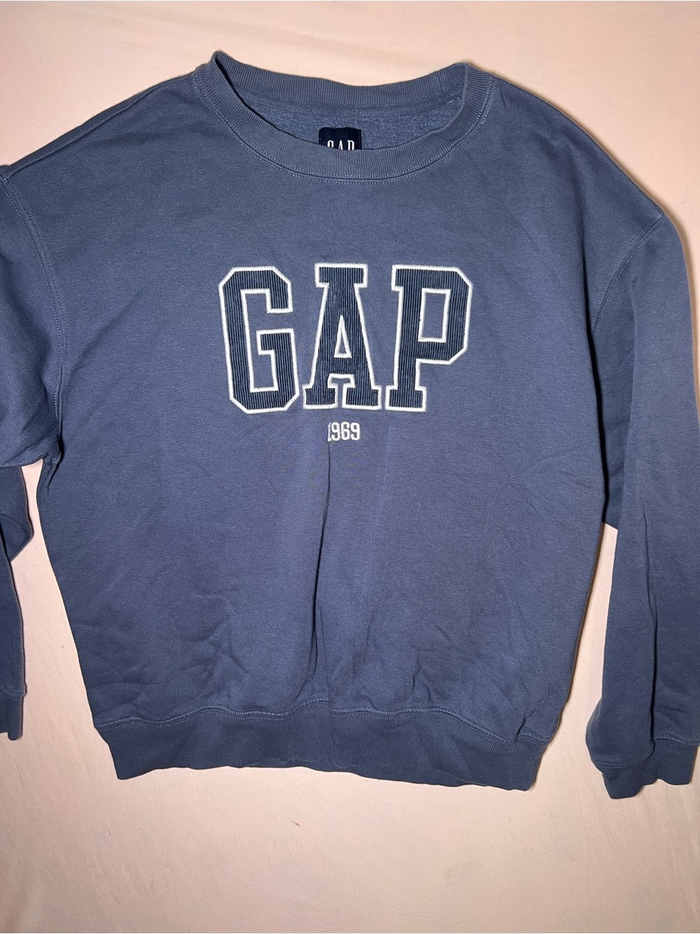 GAP Men's Crewneck Sweatshirt in Slate Blue